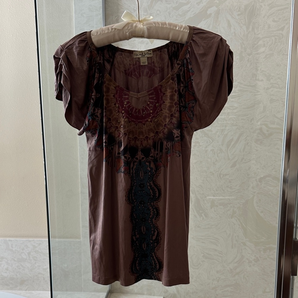 Live and Let Live Brown Blouse with Black and Red Accents